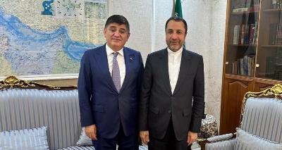 صالح آبادي يلتقي بسفير تركيا لدى قطر